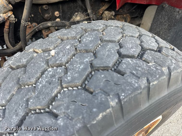 image for item DV4070 2006 International 7400 dump truck