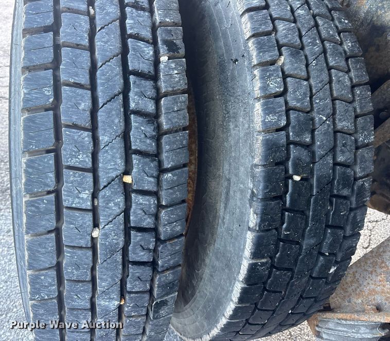 image for item DV4070 2006 International 7400 dump truck