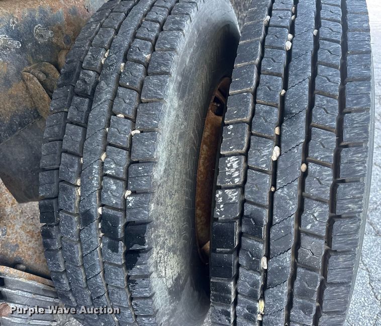 image for item DV4070 2006 International 7400 dump truck