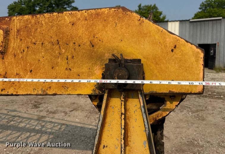 image for item DV4129 1988 Little Giant 48 crane