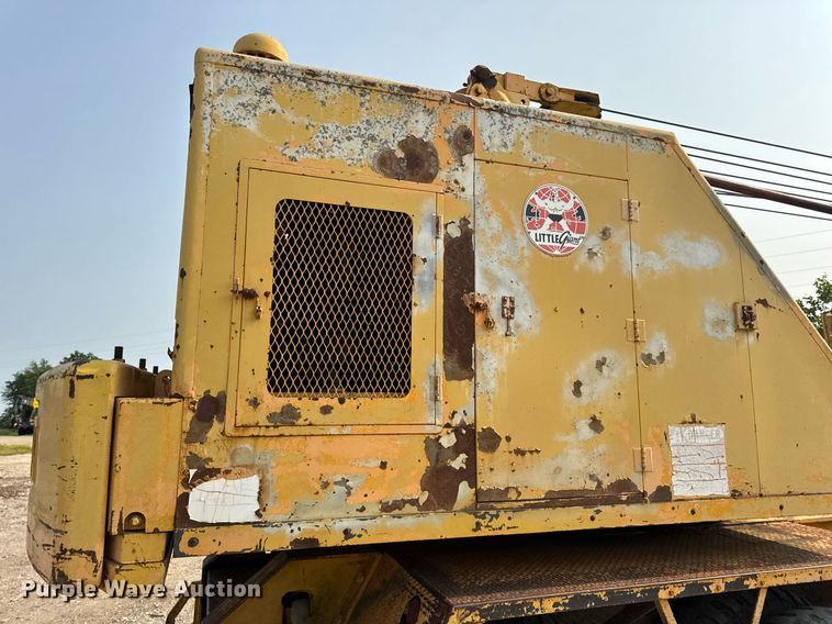 image for item DV4129 1988 Little Giant 48 crane