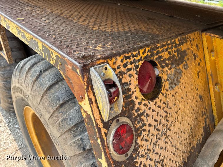 image for item DV4129 1988 Little Giant 48 crane