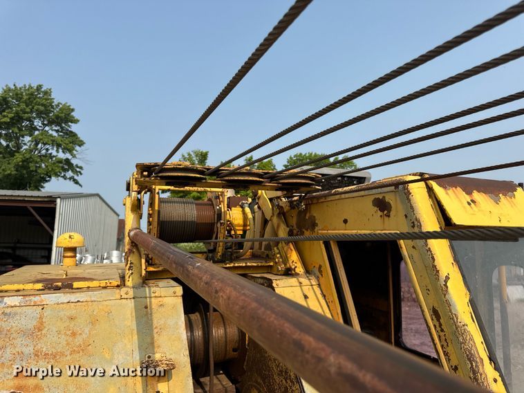 image for item DV4129 1988 Little Giant 48 crane