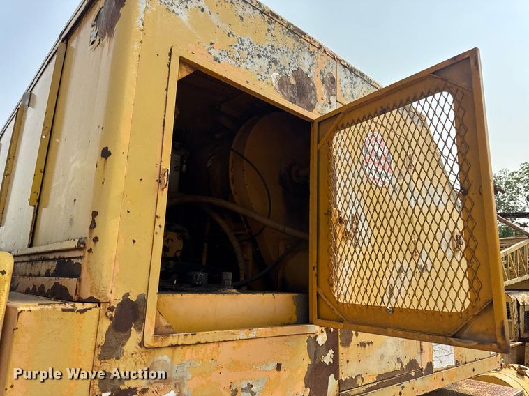 image for item DV4129 1988 Little Giant 48 crane