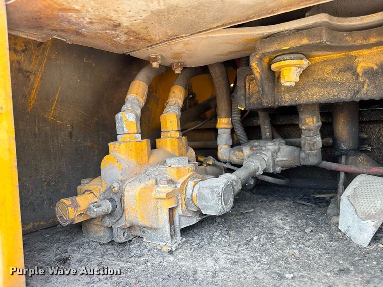 image for item DV4129 1988 Little Giant 48 crane