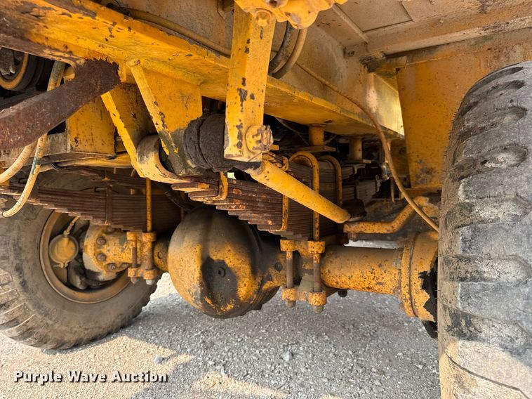 image for item DV4129 1988 Little Giant 48 crane