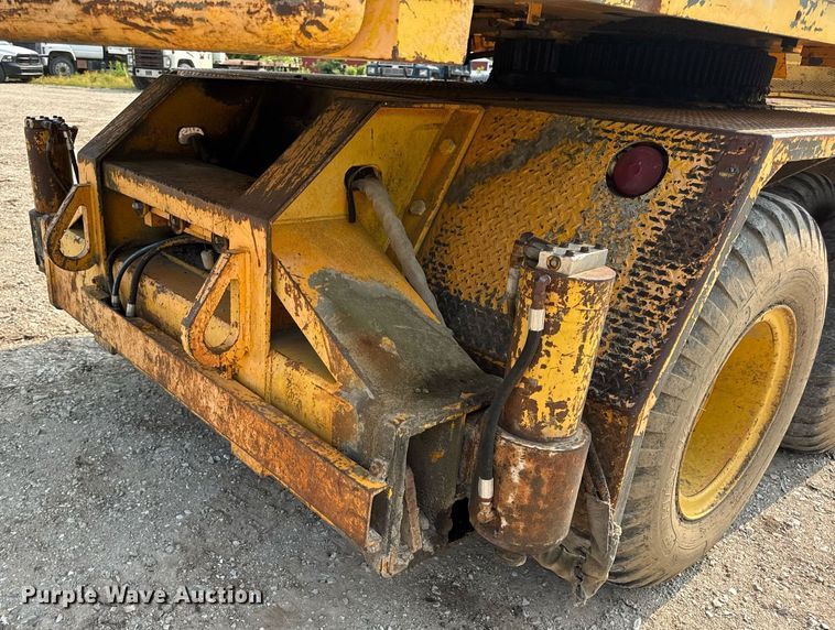 image for item DV4129 1988 Little Giant 48 crane