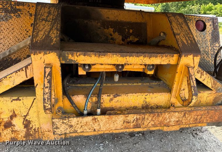 image for item DV4129 1988 Little Giant 48 crane