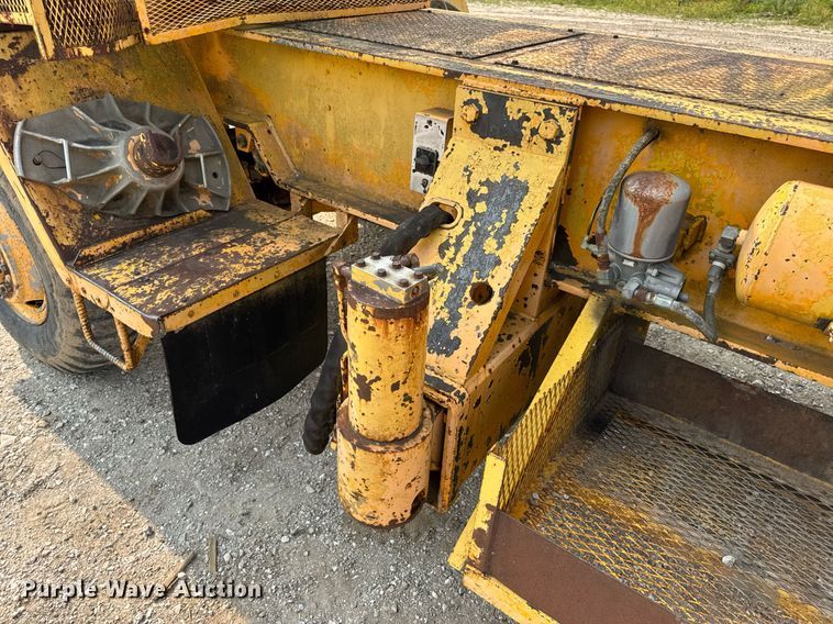 image for item DV4129 1988 Little Giant 48 crane