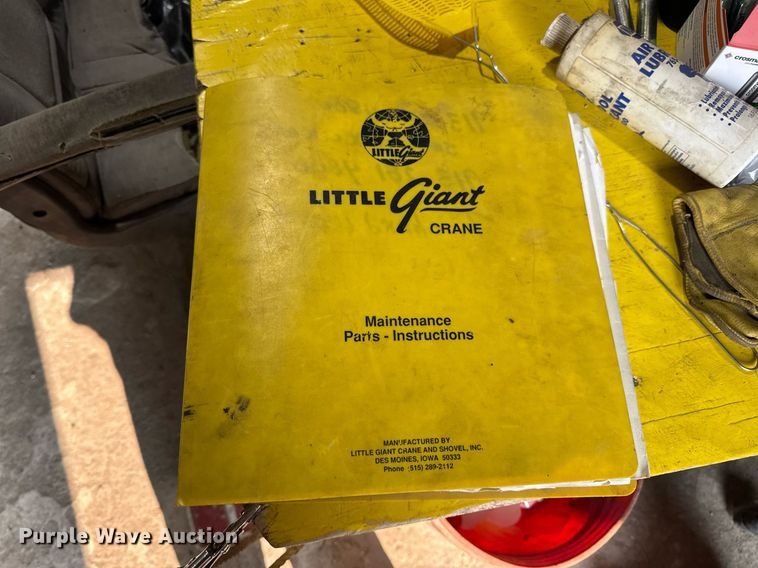 image for item DV4129 1988 Little Giant 48 crane