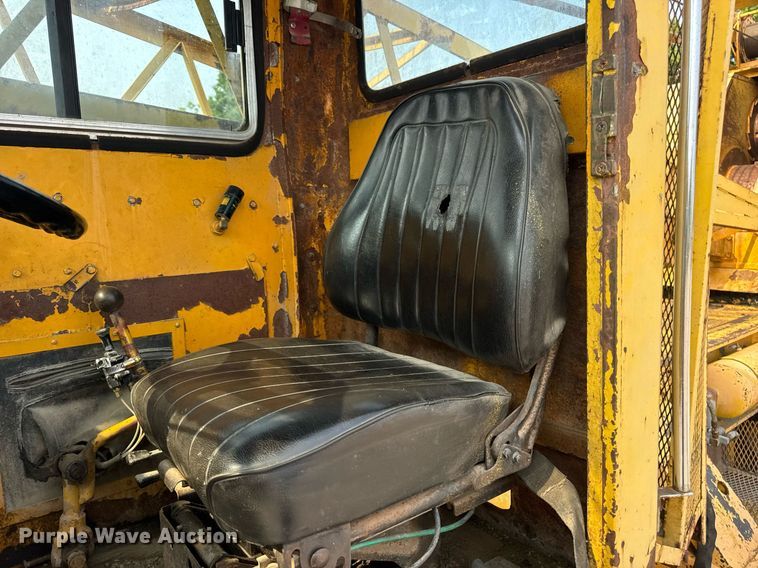 image for item DV4129 1988 Little Giant 48 crane