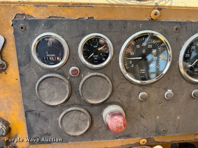 image for item DV4129 1988 Little Giant 48 crane