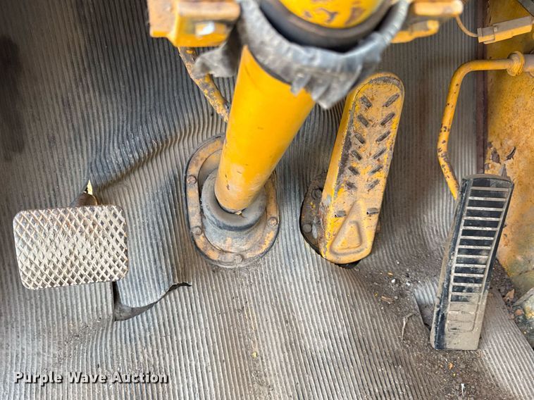 image for item DV4129 1988 Little Giant 48 crane