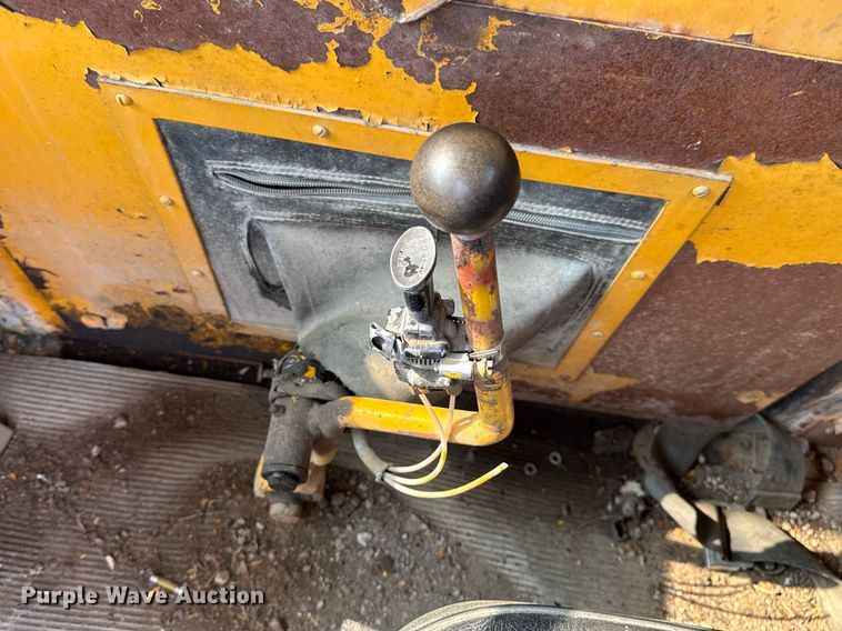 image for item DV4129 1988 Little Giant 48 crane