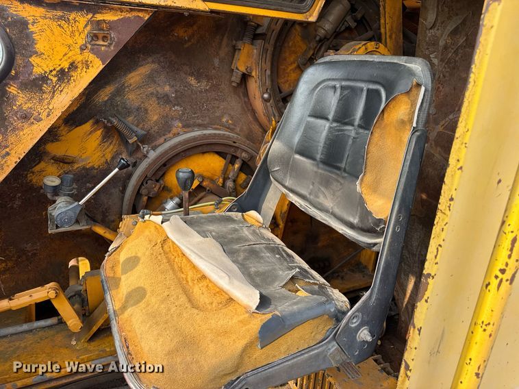 image for item DV4129 1988 Little Giant 48 crane