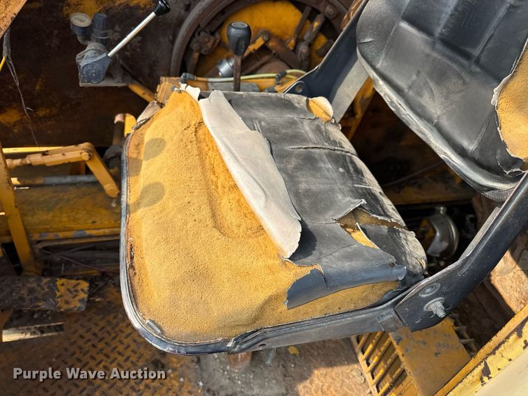 image for item DV4129 1988 Little Giant 48 crane