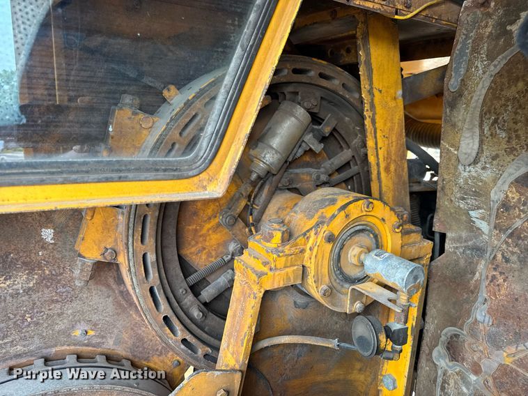 image for item DV4129 1988 Little Giant 48 crane