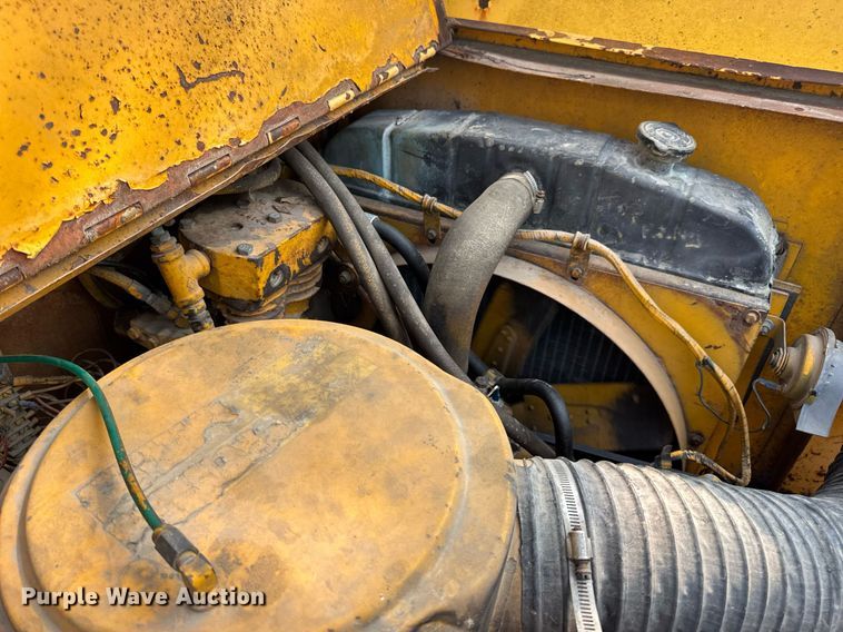 image for item DV4129 1988 Little Giant 48 crane