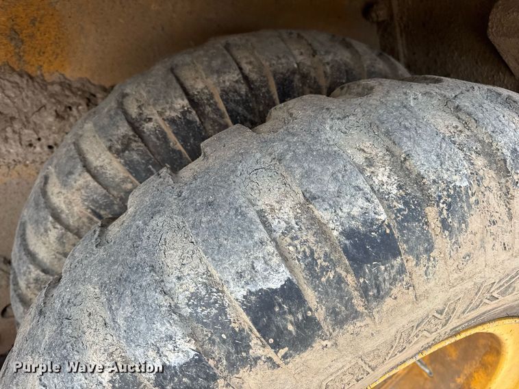 image for item DV4129 1988 Little Giant 48 crane