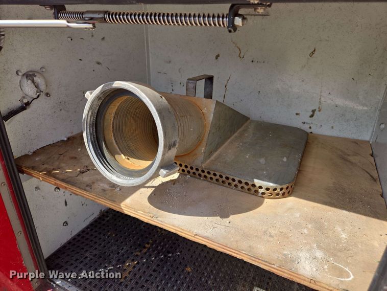 image for item DW7005 1986 Ford C8000 pumper fire truck