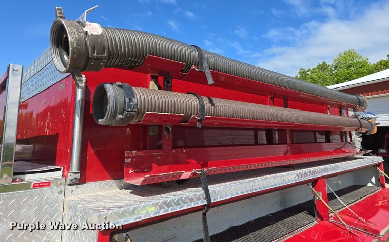 image for item DW7005 1986 Ford C8000 pumper fire truck