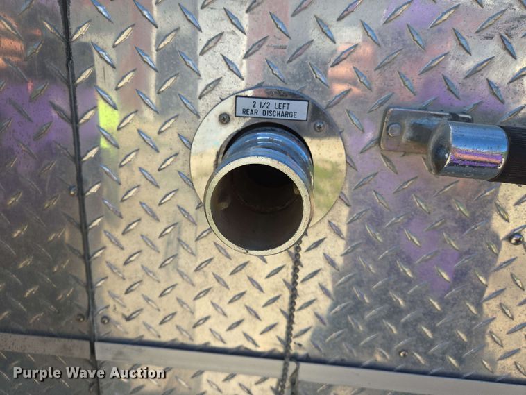 image for item DW7005 1986 Ford C8000 pumper fire truck