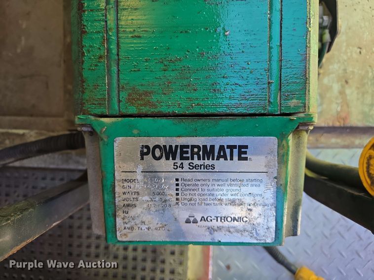 image for item DW7005 1986 Ford C8000 pumper fire truck