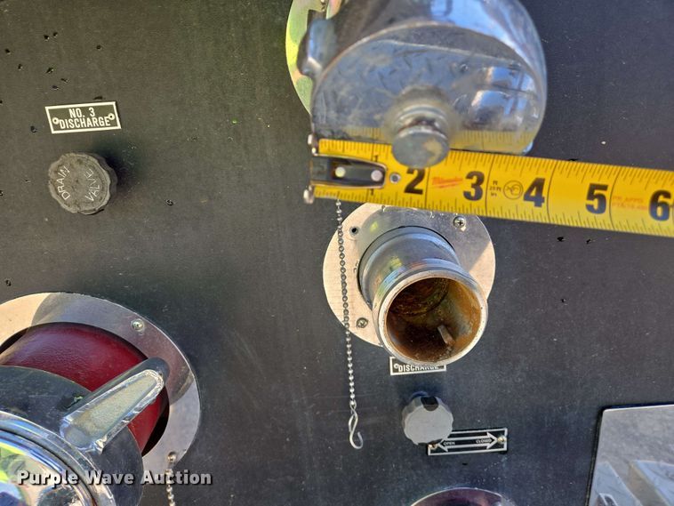 image for item DW7005 1986 Ford C8000 pumper fire truck