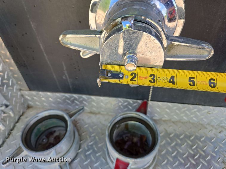 image for item DW7005 1986 Ford C8000 pumper fire truck