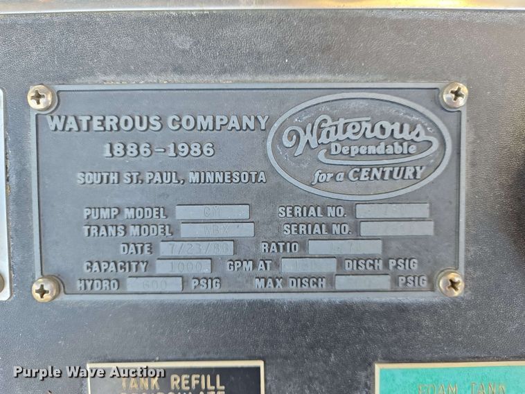 image for item DW7005 1986 Ford C8000 pumper fire truck