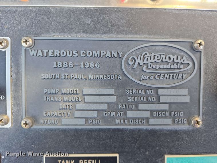 image for item DW7005 1986 Ford C8000 pumper fire truck