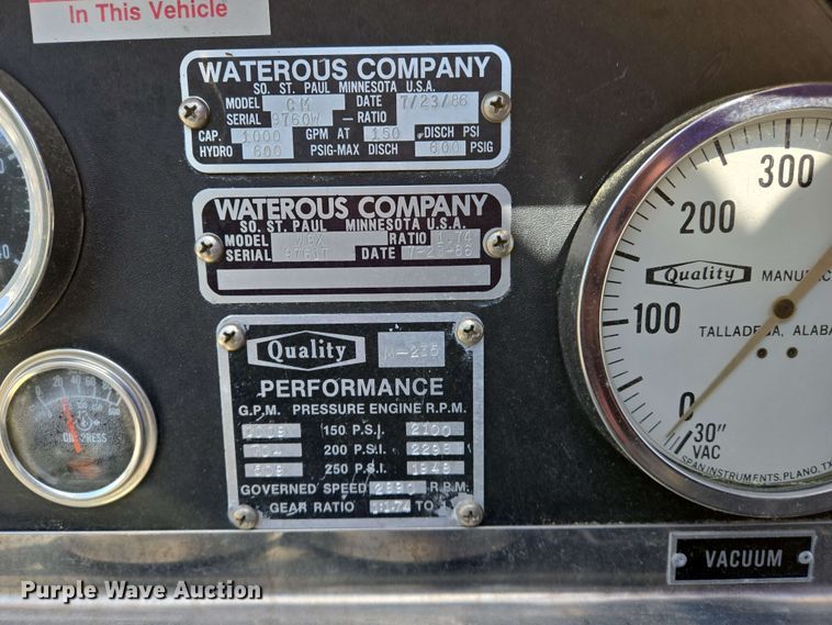 image for item DW7005 1986 Ford C8000 pumper fire truck