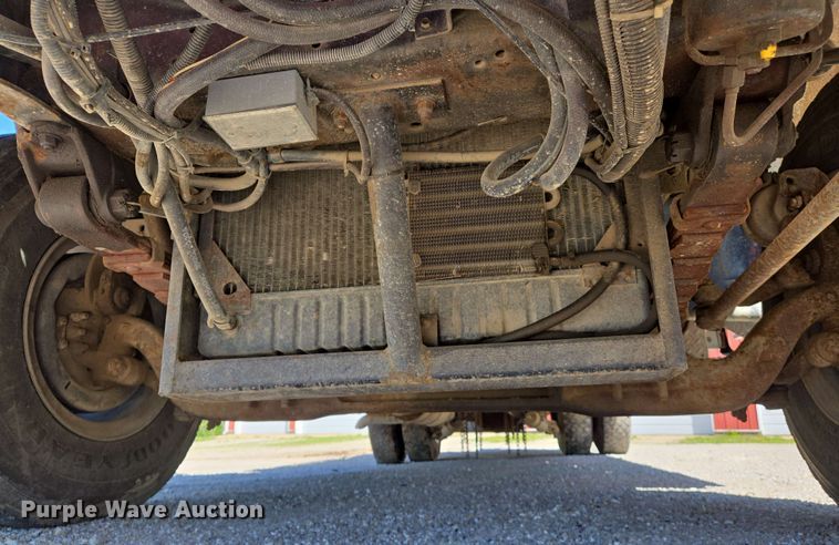 image for item DW7005 1986 Ford C8000 pumper fire truck