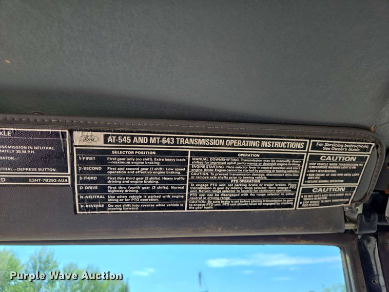 image for item DW7005 1986 Ford C8000 pumper fire truck