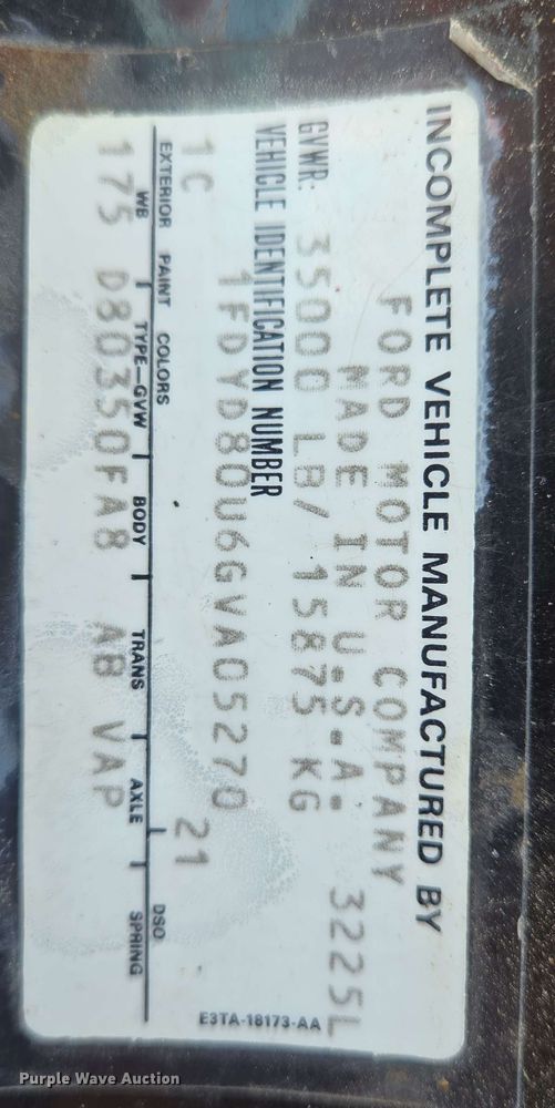 image for item DW7005 1986 Ford C8000 pumper fire truck