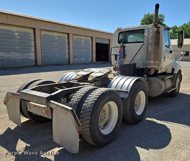 image for item DW7030 2010 International ProStar Premium semi truck