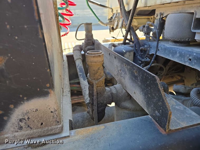 image for item DW7030 2010 International ProStar Premium semi truck