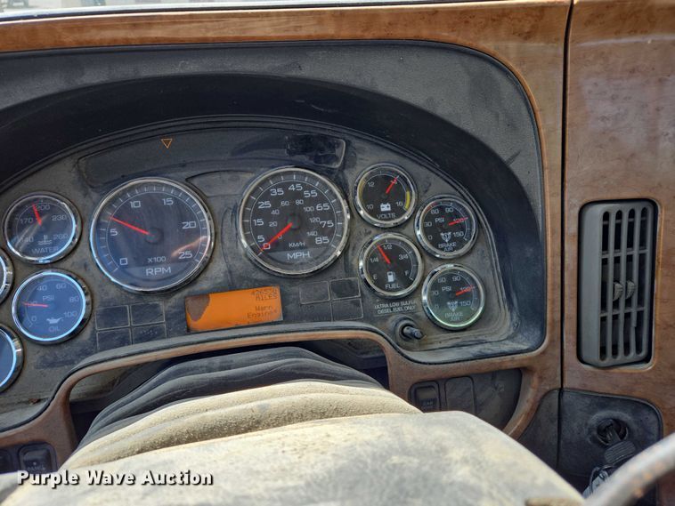 image for item DW7030 2010 International ProStar Premium semi truck