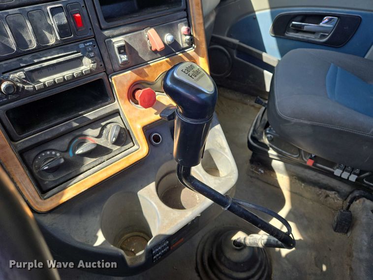 image for item DW7030 2010 International ProStar Premium semi truck