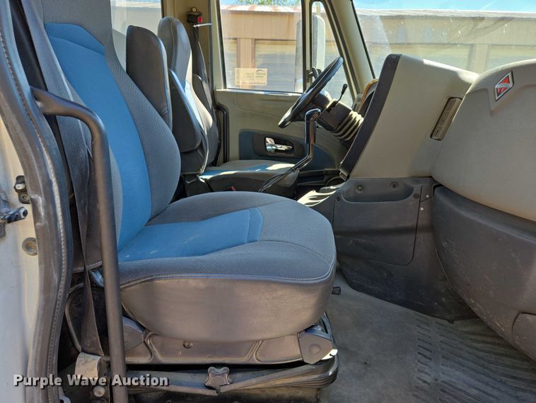 image for item DW7030 2010 International ProStar Premium semi truck