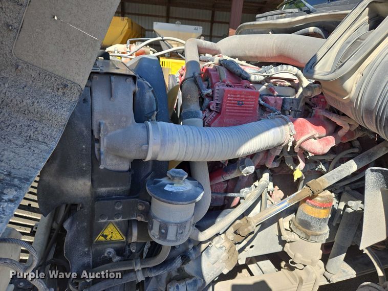 image for item DW7030 2010 International ProStar Premium semi truck