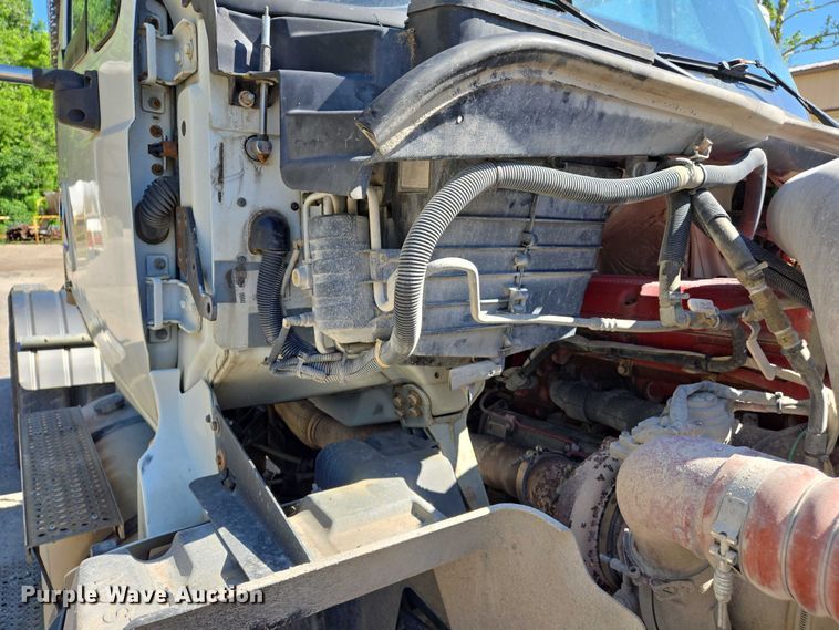 image for item DW7030 2010 International ProStar Premium semi truck