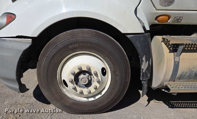 image for item DW7030 2010 International ProStar Premium semi truck