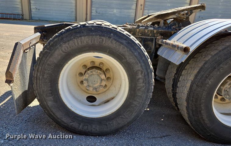 image for item DW7030 2010 International ProStar Premium semi truck