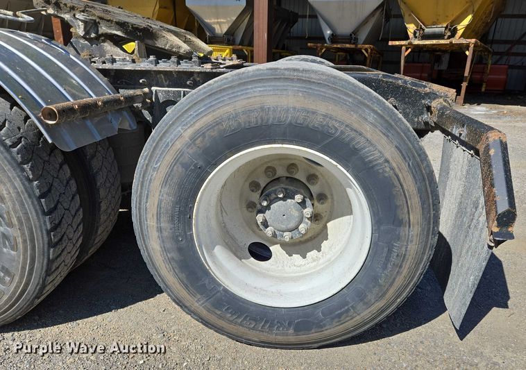 image for item DW7030 2010 International ProStar Premium semi truck