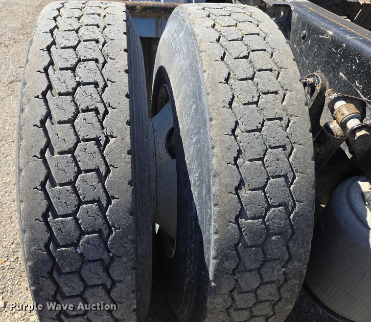 image for item DW7030 2010 International ProStar Premium semi truck