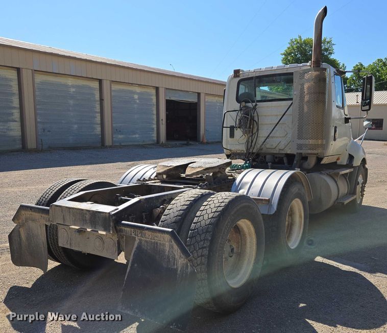 image for item DW7031 2010 International ProStar Premium semi truck