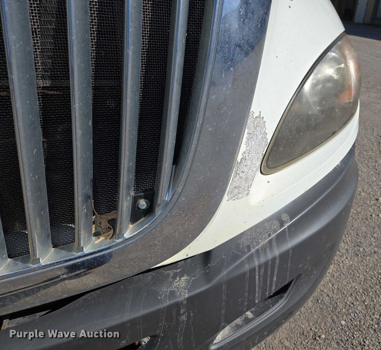 image for item DW7031 2010 International ProStar Premium semi truck