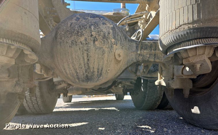 image for item DW7031 2010 International ProStar Premium semi truck