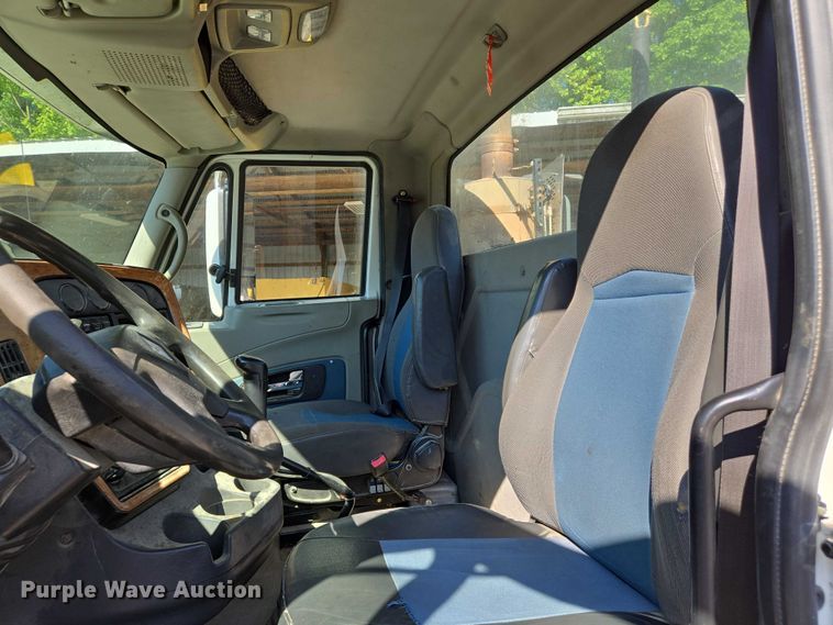 image for item DW7031 2010 International ProStar Premium semi truck